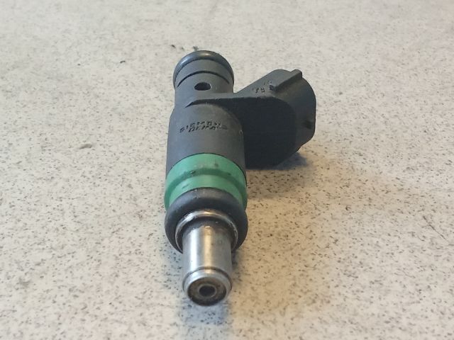 bontott AUDI A6 C5 Porlasztó (1 db)