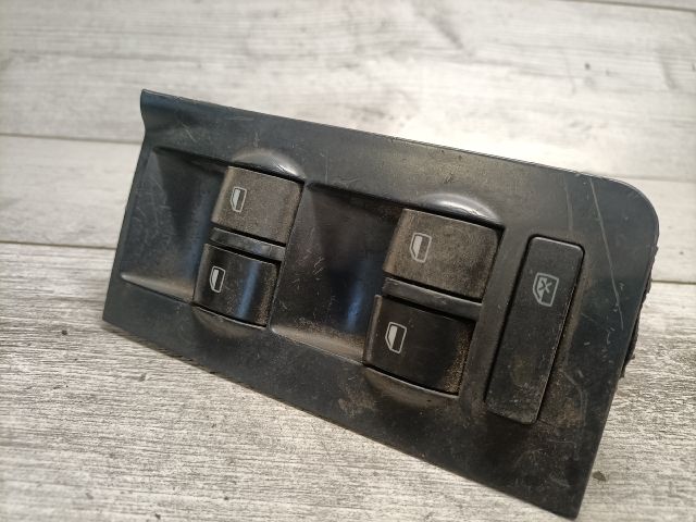 bontott AUDI A6 C5 Ablakemelő Kapcsoló Négyes / Kettes
