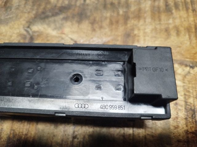 bontott AUDI A6 C5 Ablakemelő Kapcsoló Négyes / Kettes