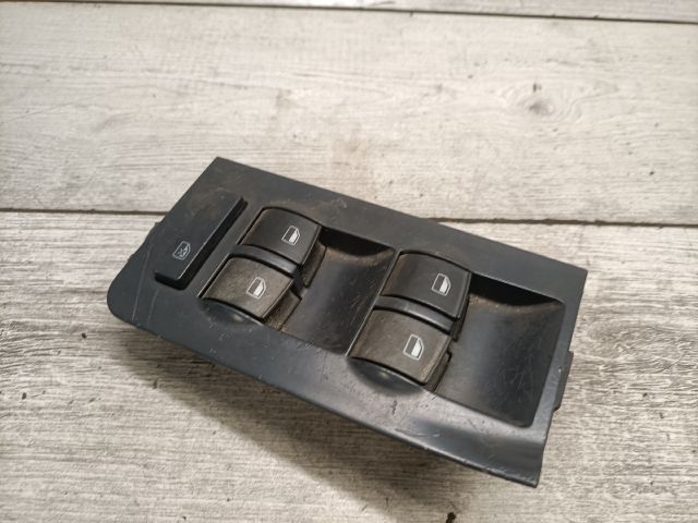 bontott AUDI A6 C5 Ablakemelő Kapcsoló Négyes / Kettes