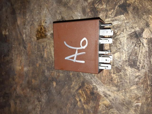 bontott AUDI A6 C5 Ablaktörlő Relé