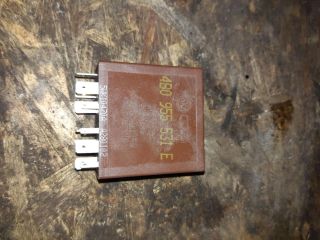 bontott AUDI A6 C5 Ablaktörlő Relé