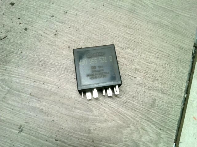 bontott AUDI A6 C5 Ablaktörlő Relé