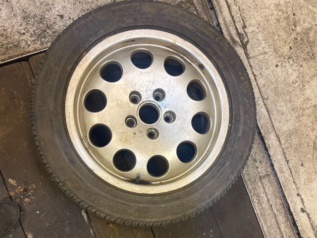 bontott AUDI A6 C5 Alufelni Gumival (1 db)