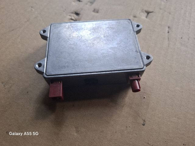 bontott AUDI A6 C5 Antenna Erősítő