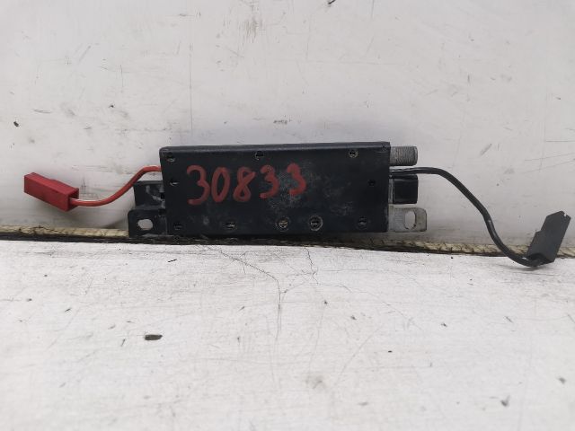 bontott AUDI A6 C5 Antenna Erősítő