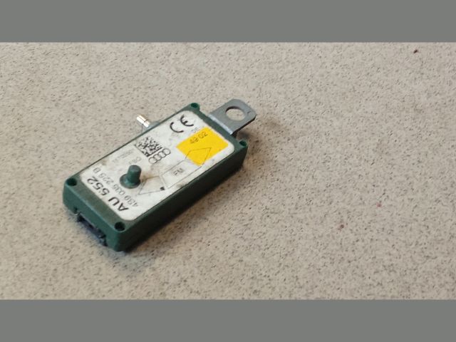 bontott AUDI A6 C5 Antenna Erősítő