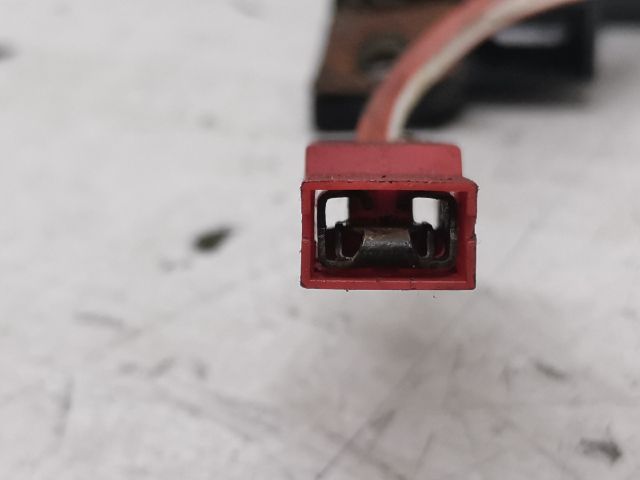 bontott AUDI A6 C5 Antenna Erősítő