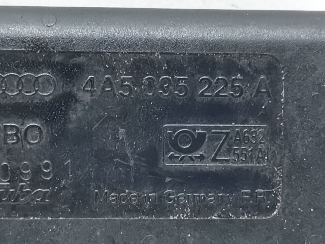 bontott AUDI A6 C5 Antenna Erősítő