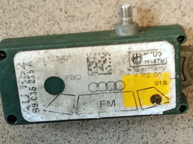 bontott AUDI A6 C5 Antenna Erősítő