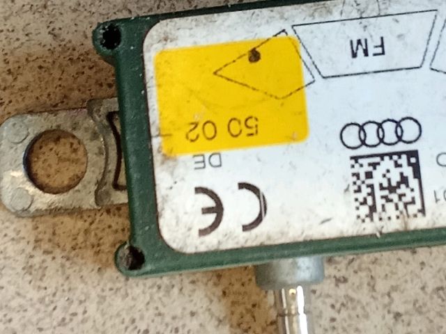 bontott AUDI A6 C5 Antenna Erősítő