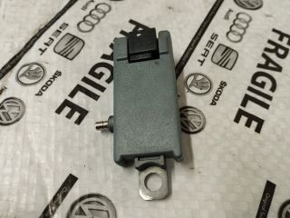 bontott AUDI A6 C5 Antenna Erősítő