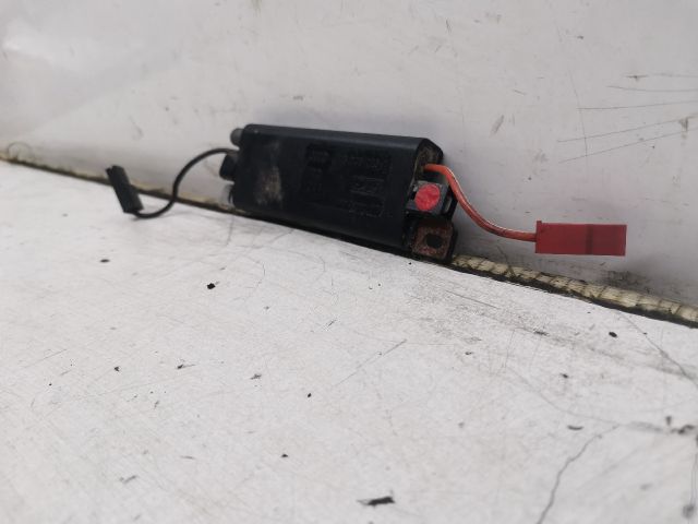 bontott AUDI A6 C5 Antenna Erősítő