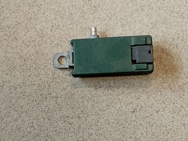 bontott AUDI A6 C5 Antenna Erősítő