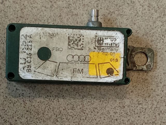 bontott AUDI A6 C5 Antenna Erősítő