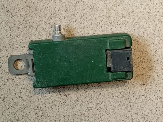 bontott AUDI A6 C5 Antenna Erősítő