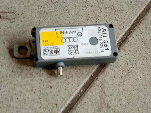 bontott AUDI A6 C5 Antenna Erősítő
