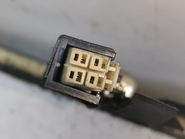 bontott AUDI A6 C5 Antenna Erősítő