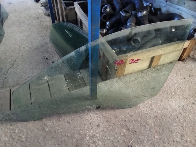 bontott AUDI A6 C5 Bal első Ablak