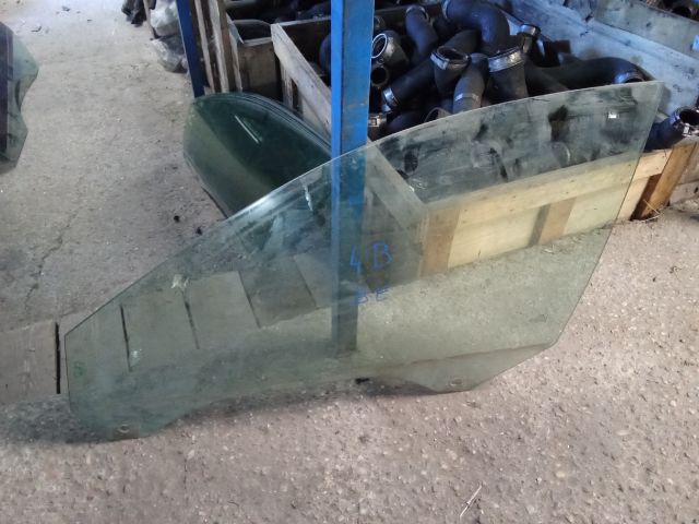 bontott AUDI A6 C5 Bal első Ablak