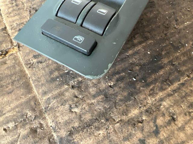 bontott AUDI A6 C5 Bal első Ablakemelő Kapcsoló