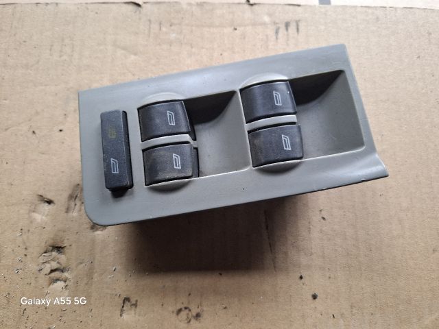 bontott AUDI A6 C5 Bal első Ablakemelő Kapcsoló