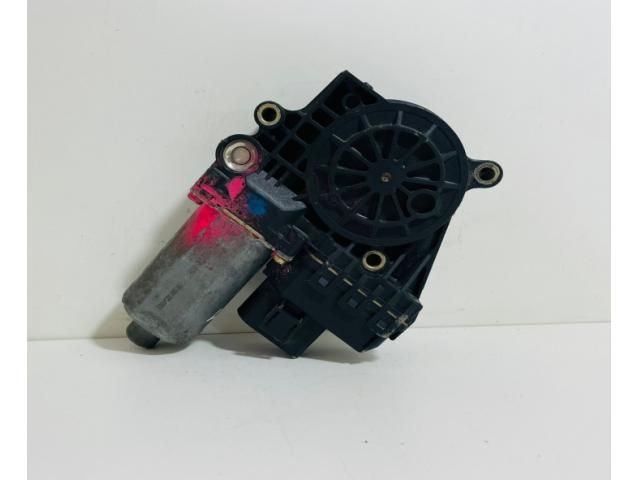 bontott AUDI A6 C5 Bal első Ablakemelő Motor