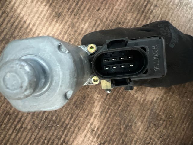 bontott AUDI A6 C5 Bal első Ablakemelő Motor