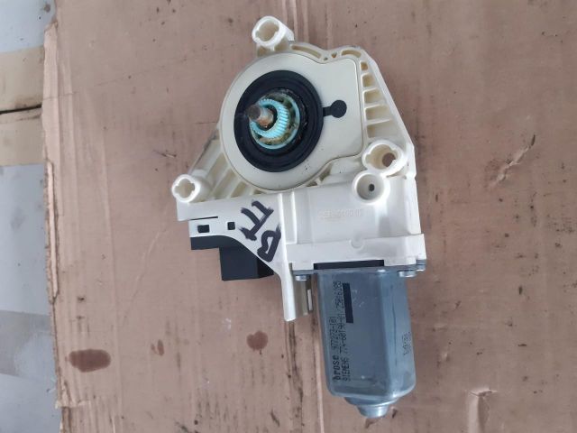 bontott AUDI A6 C5 Bal első Ablakemelő Motor