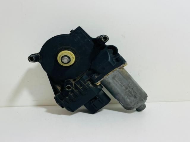 bontott AUDI A6 C5 Bal első Ablakemelő Motor