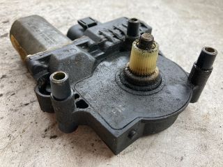 bontott AUDI A6 C5 Bal első Ablakemelő Motor