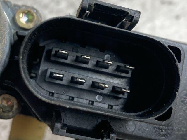 bontott AUDI A6 C5 Bal első Ablakemelő Motor