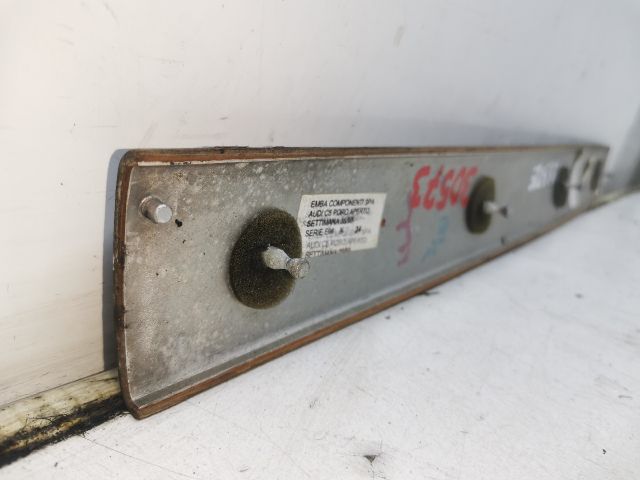 bontott AUDI A6 C5 Bal első Ajtó Kárpit Díszléc