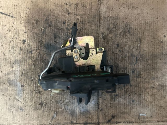 bontott AUDI A6 C5 Bal első Ajtózár