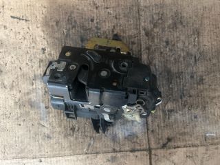 bontott AUDI A6 C5 Bal első Ajtózár