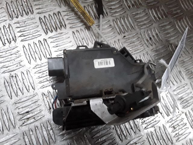 bontott AUDI A6 C5 Bal első Ajtózár