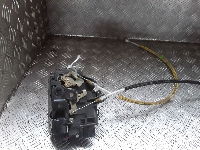 bontott AUDI A6 C5 Bal első Ajtózár