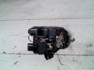 bontott AUDI A6 C5 Bal első Ajtózár