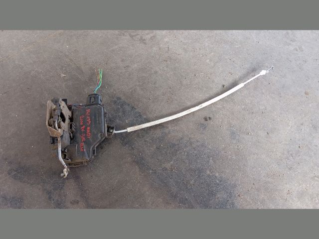 bontott AUDI A6 C5 Bal első Ajtózár