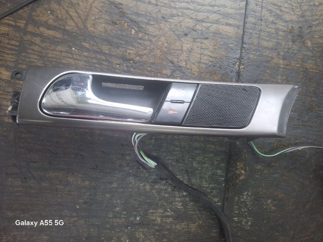 bontott AUDI A6 C5 Bal első Belső Kilincs