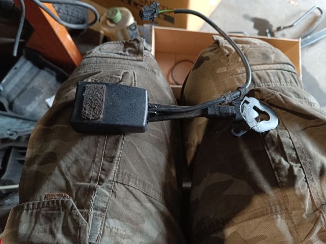 bontott AUDI A6 C5 Bal első Biztonsági Öv Csat