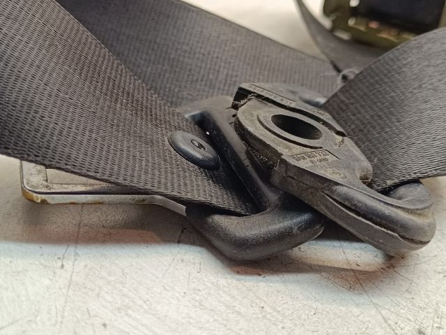 bontott AUDI A6 C5 Bal első Biztonsági Öv