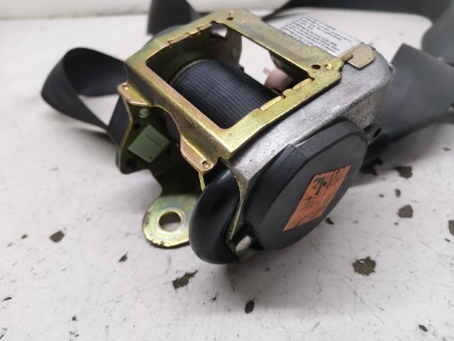 bontott AUDI A6 C5 Bal első Biztonsági Öv