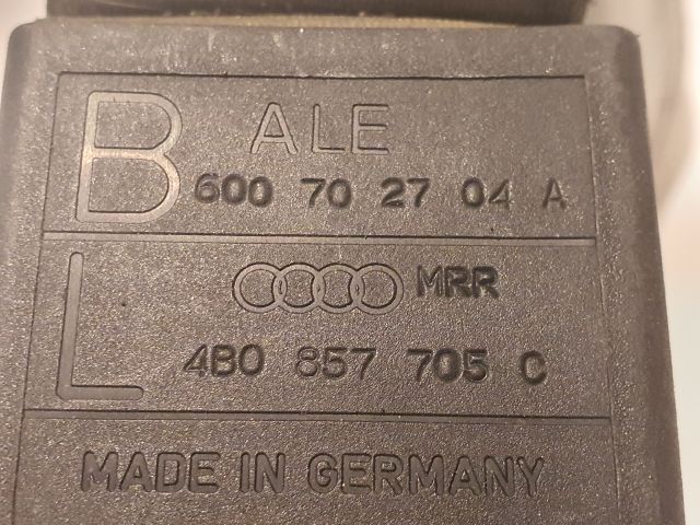 bontott AUDI A6 C5 Bal első Biztonsági Öv