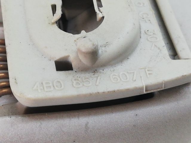 bontott AUDI A6 C5 Bal első Kapaszkodó (Felső)