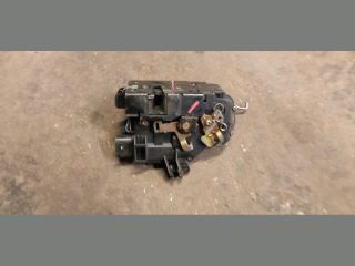 bontott AUDI A6 C5 Bal első Központizár Motor