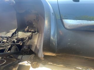 bontott AUDI A6 C5 Bal első Sárvédő Szélesítő