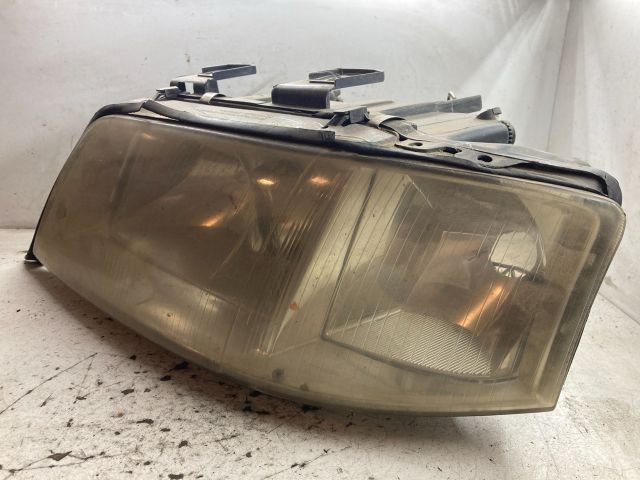 bontott AUDI A6 C5 Bal Fényszóró