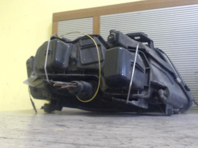 bontott AUDI A6 C5 Bal Fényszóró