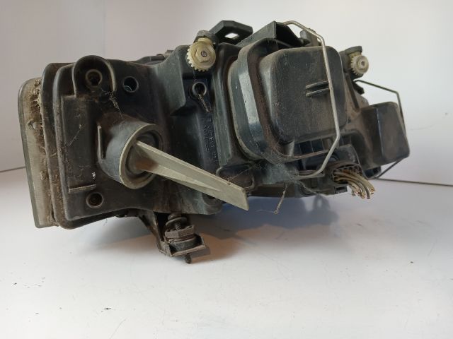 bontott AUDI A6 C5 Bal Fényszóró